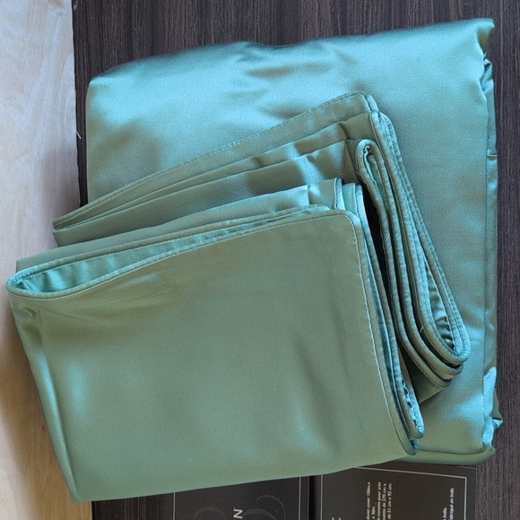 Ethan Allen Queen Duvet And Shams Set Salena Duvet Cover Set F/Q Size Sage Green - Picture 2 of 7